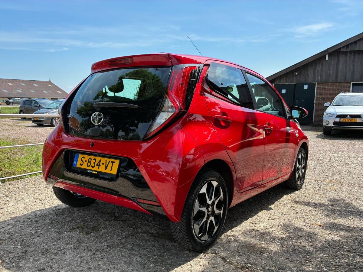Toyota Aygo Toyota Aygo 1.0 VVT-i x-cite | Navi + Airco + Bluetooth nu €6.975,-!!
