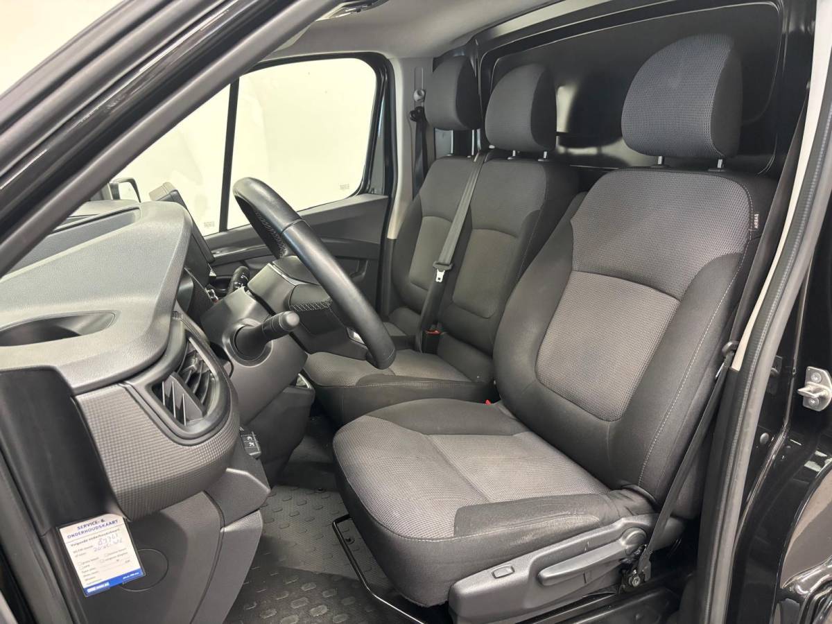 Renault Trafic Renault Trafic 2.0 Blue dCi 150PK T30 L2H1 Advance Airco Bluetooth Camera Cruise Parkeersensoren Trekhaak