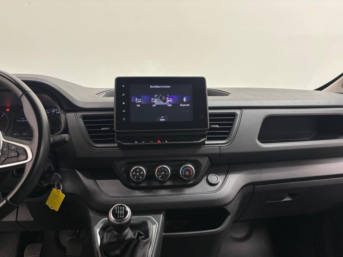 Renault Trafic Renault Trafic 2.0 Blue dCi 150PK T30 L2H1 Advance Airco Bluetooth Camera Cruise Parkeersensoren Trekhaak