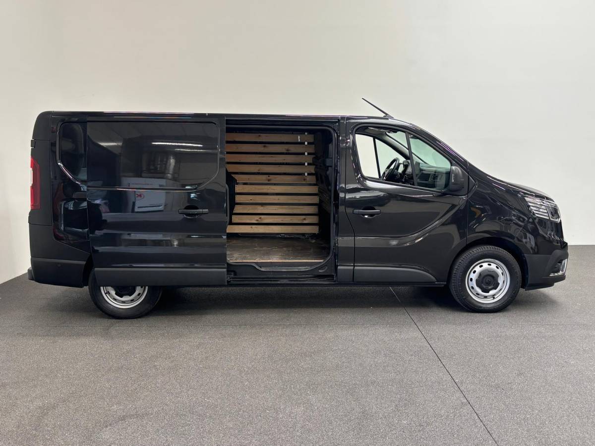 Renault Trafic Renault Trafic 2.0 Blue dCi 150PK T30 L2H1 Advance Airco Bluetooth Camera Cruise Parkeersensoren Trekhaak