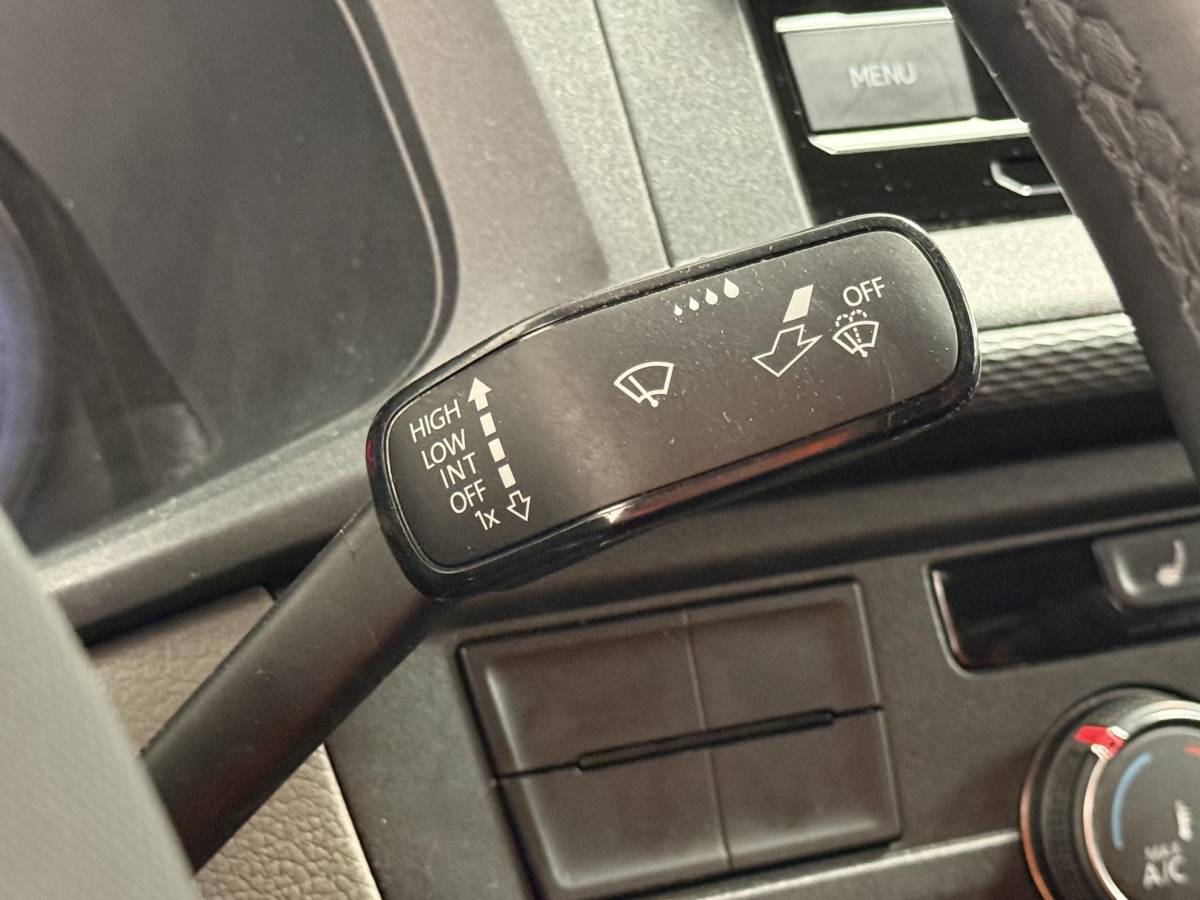Volkswagen Transporter Volkswagen Transporter 2.0 TDI L1H1 150 pk DSG Comfortline Automaat Airco Apple Carplay/Android Auto Adaptive Cruise Control Parkeersensoren