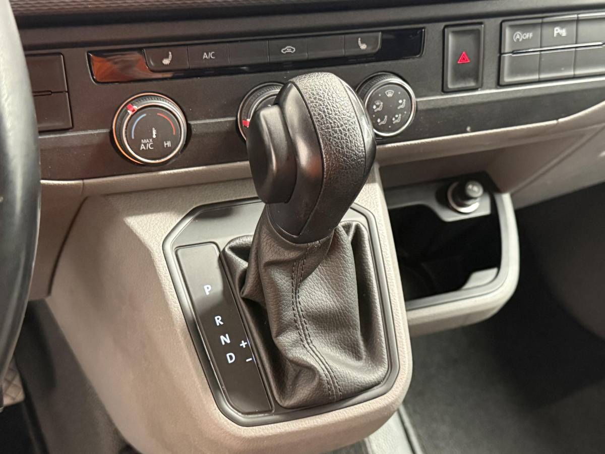 Volkswagen Transporter Volkswagen Transporter 2.0 TDI L1H1 150 pk DSG Comfortline Automaat Airco Apple Carplay/Android Auto Adaptive Cruise Control Parkeersensoren