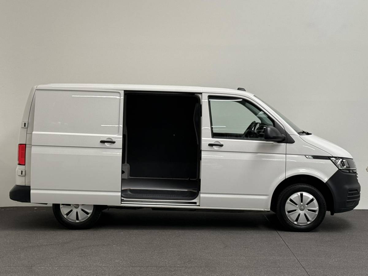 Volkswagen Transporter Volkswagen Transporter 2.0 TDI L1H1 150 pk DSG Comfortline Automaat Airco Apple Carplay/Android Auto Adaptive Cruise Control Parkeersensoren
