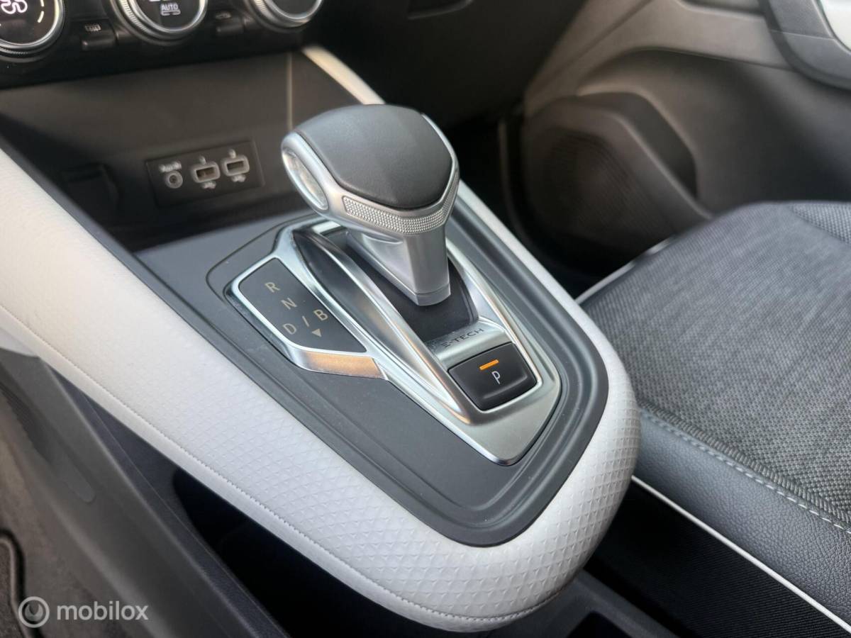 Renault Captur Renault Captur 1.6 E-Tech Plug-in Hybrid 160 Intens Navi+/LED