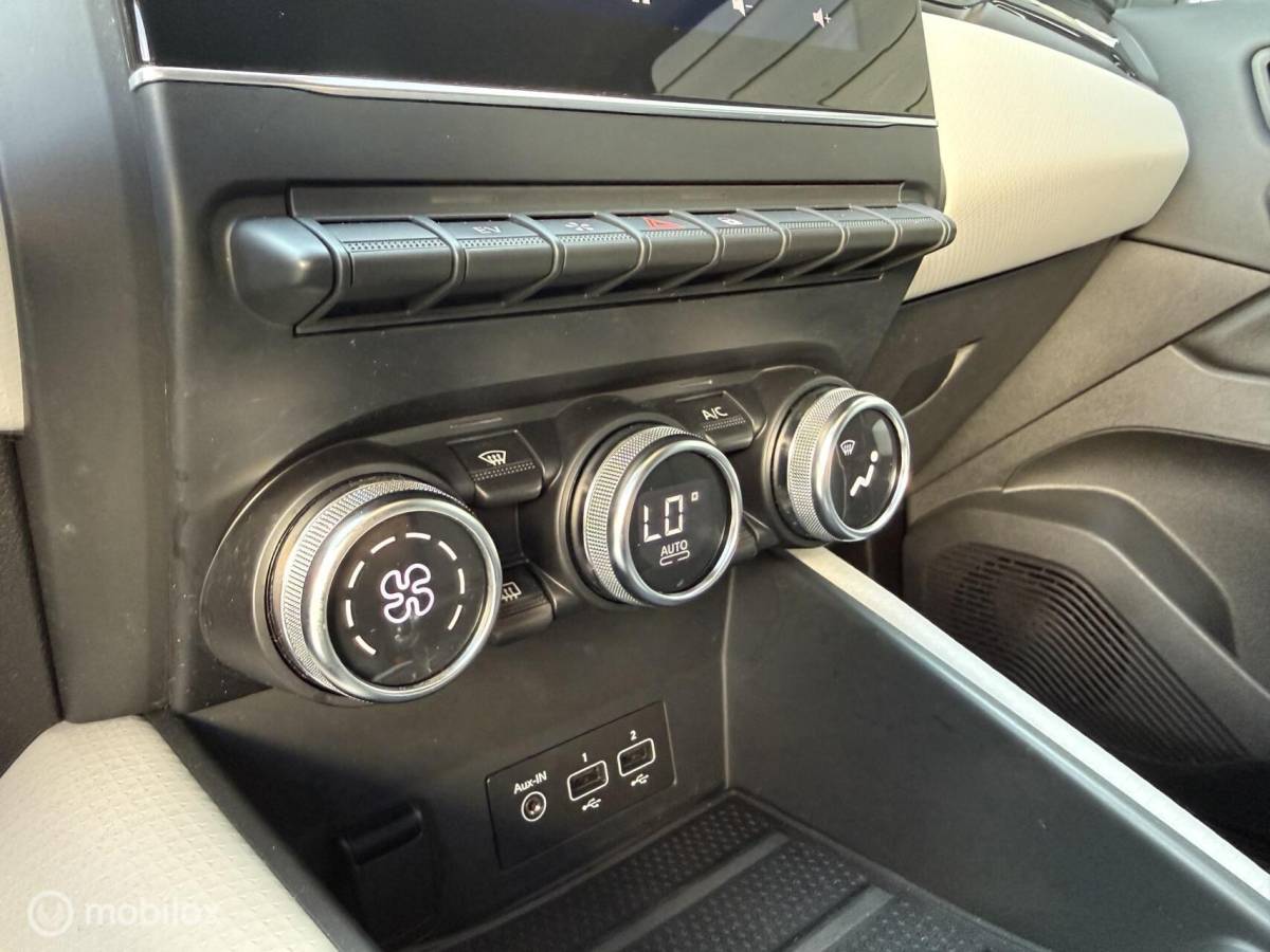 Renault Captur Renault Captur 1.6 E-Tech Plug-in Hybrid 160 Intens Navi+/LED