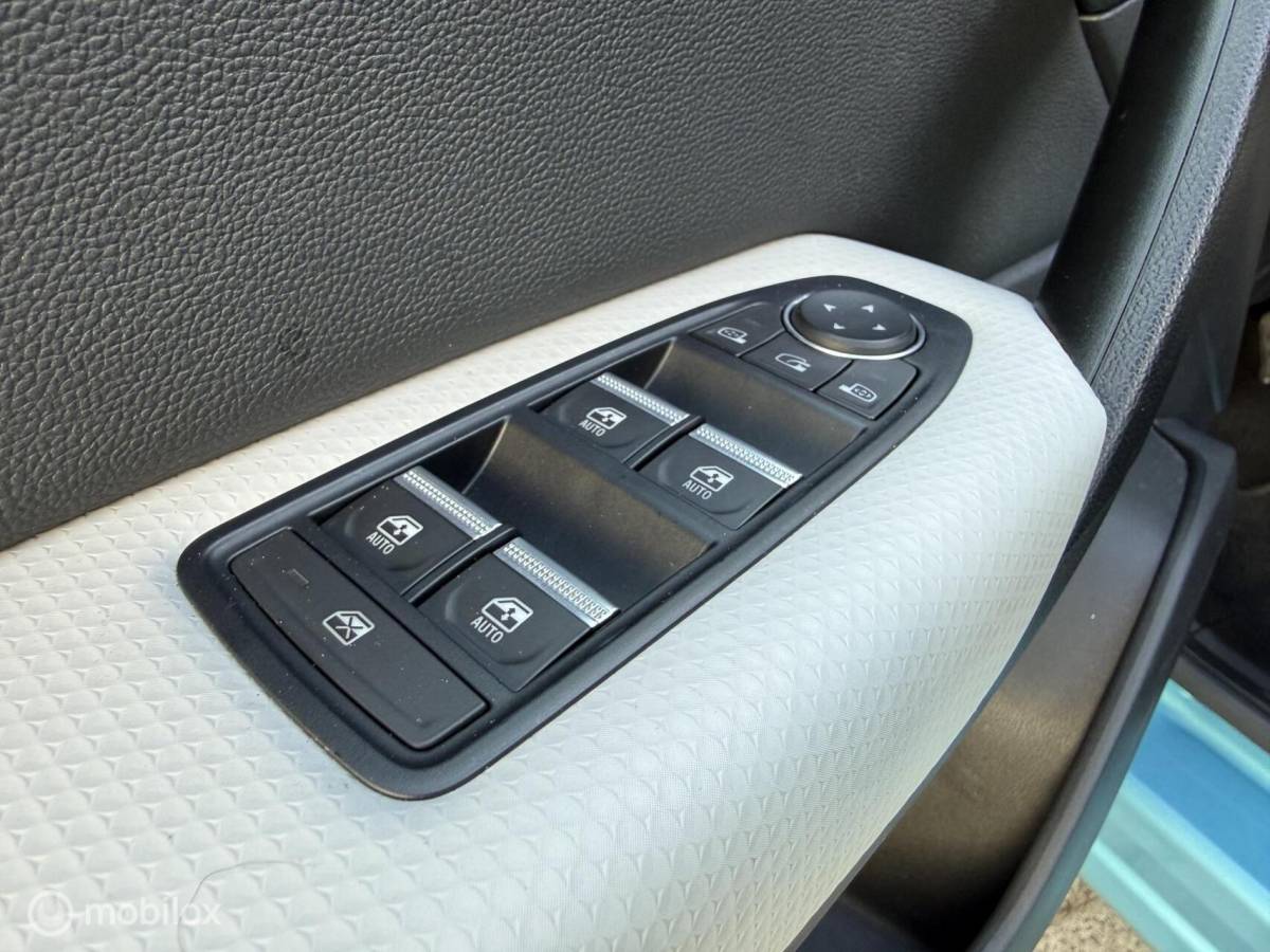 Renault Captur Renault Captur 1.6 E-Tech Plug-in Hybrid 160 Intens Navi+/LED