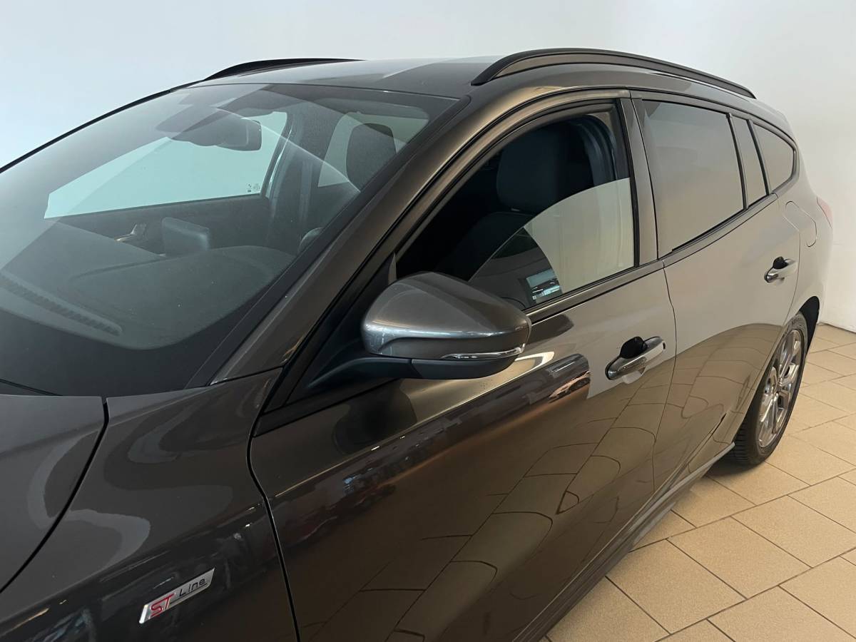 Ford Focus Ford Focus Wagon 1.0 EcoBoost Hybrid ST Line Style NW MODEL STUUR EN STOEL VERWARMING TREKHAAK CLIMA CRUISE APPLE CARPLAY