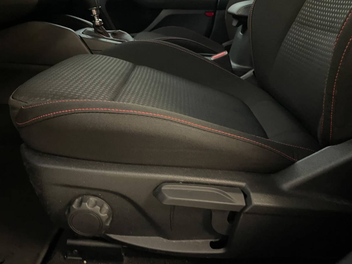 Ford Focus Ford Focus Wagon 1.0 EcoBoost Hybrid ST Line Style NW MODEL STUUR EN STOEL VERWARMING TREKHAAK CLIMA CRUISE APPLE CARPLAY