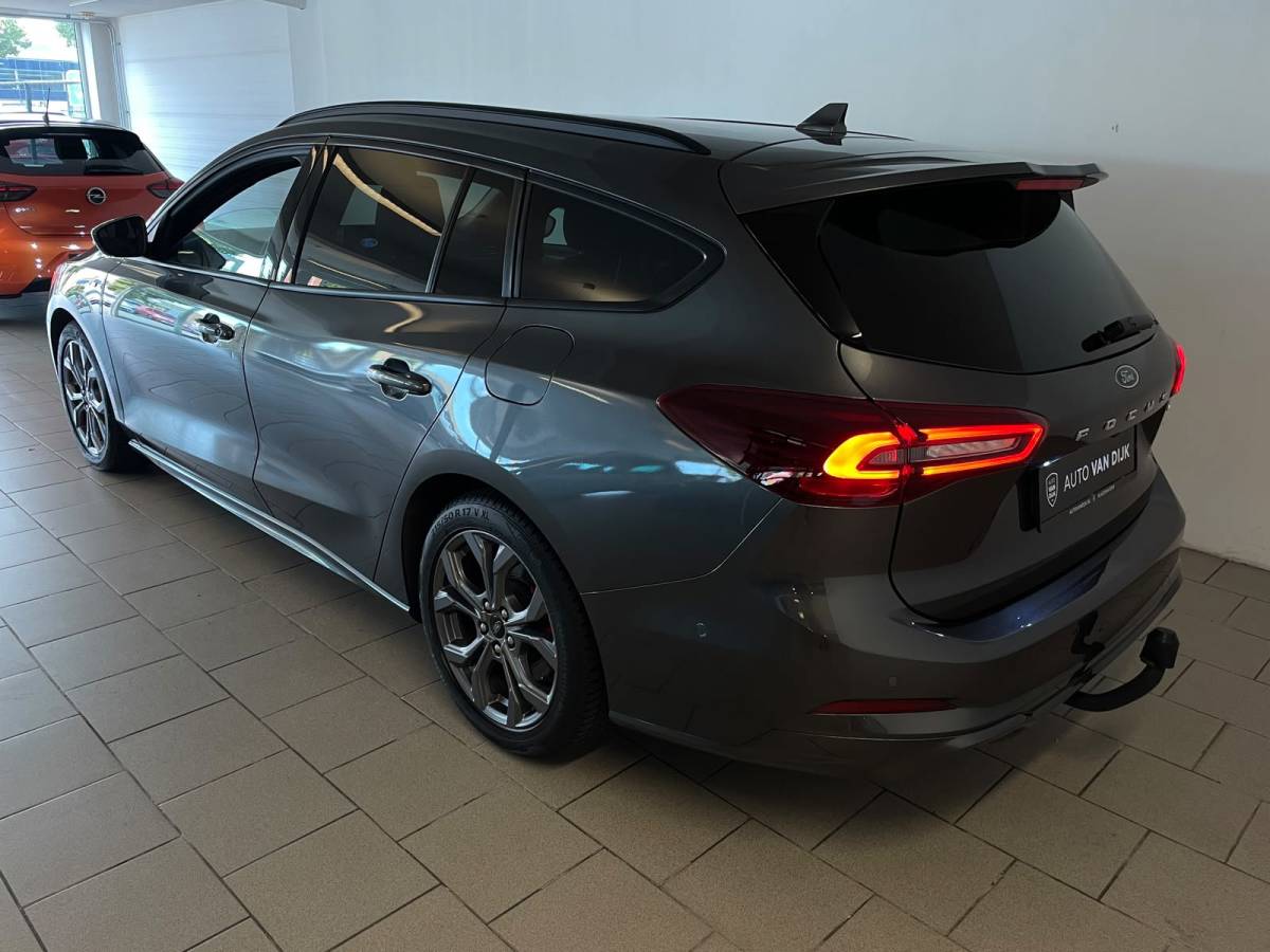 Ford Focus Ford Focus Wagon 1.0 EcoBoost Hybrid ST Line Style NW MODEL STUUR EN STOEL VERWARMING TREKHAAK CLIMA CRUISE APPLE CARPLAY