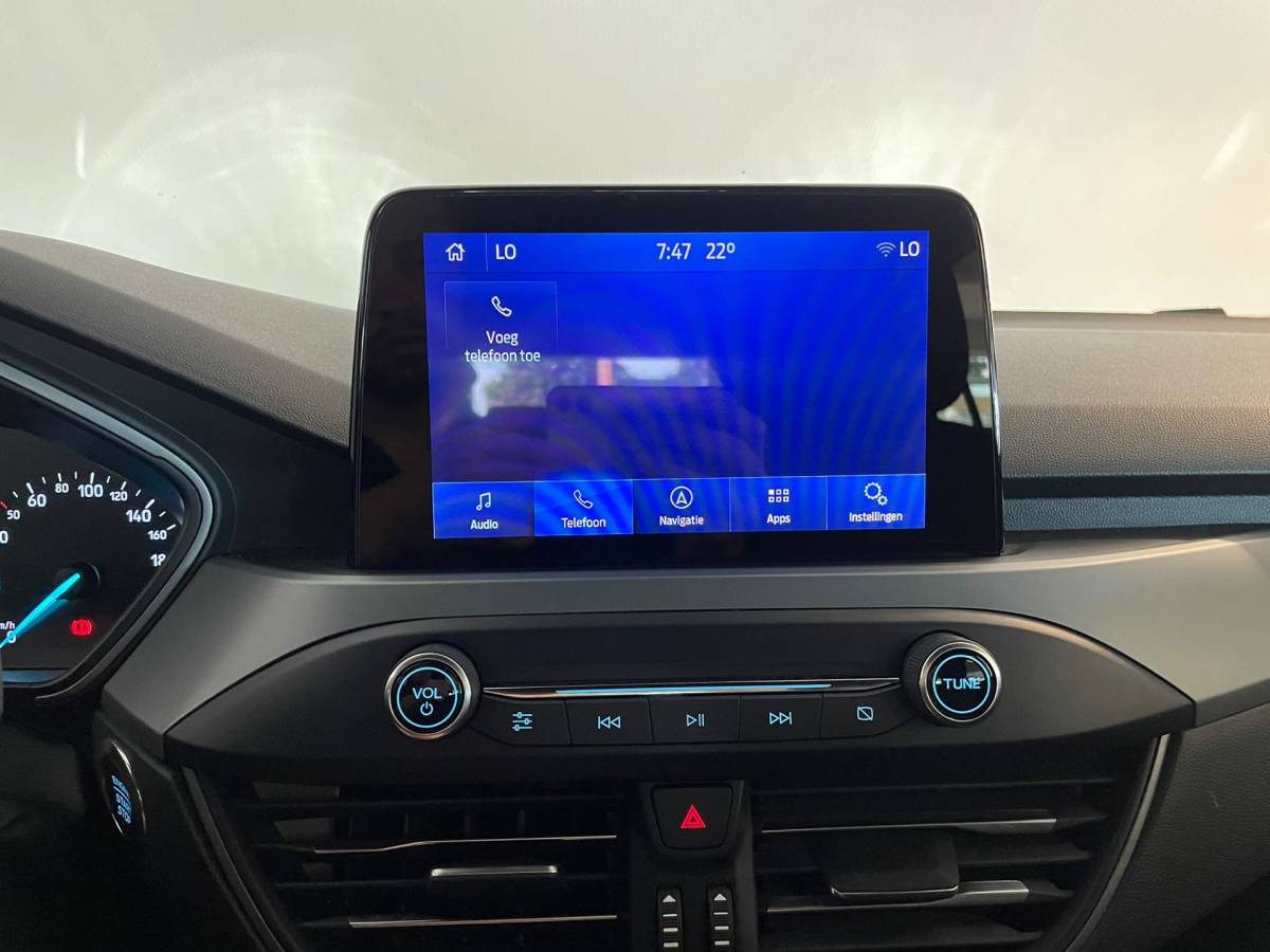Ford Focus Ford Focus Wagon 1.0 EcoBoost Hybrid ST Line Style NW MODEL STUUR EN STOEL VERWARMING TREKHAAK CLIMA CRUISE APPLE CARPLAY