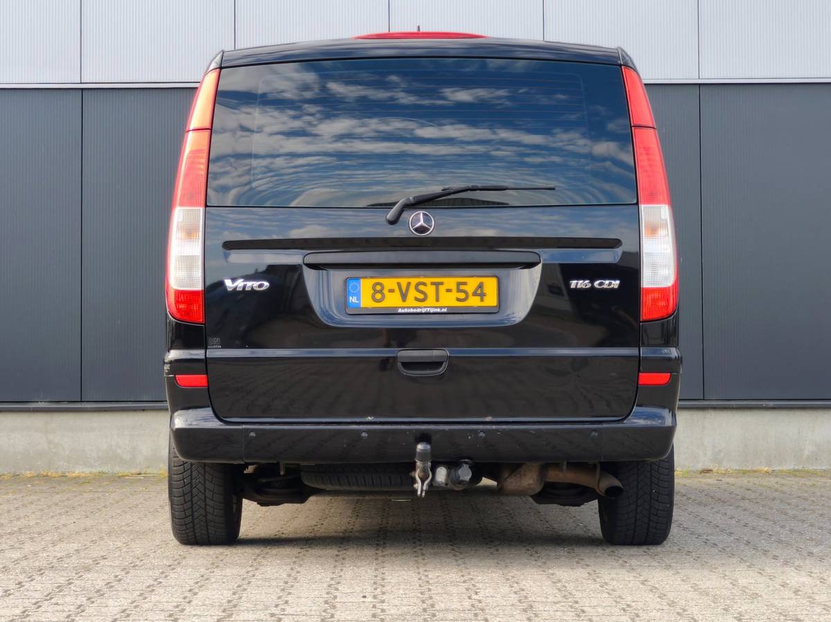 Mercedes-Benz Vito Mercedes-Benz Vito 116CDI AUTOM LANG 6 PERS DUBBELE CABINE AIRCO TREKHAAK PDC