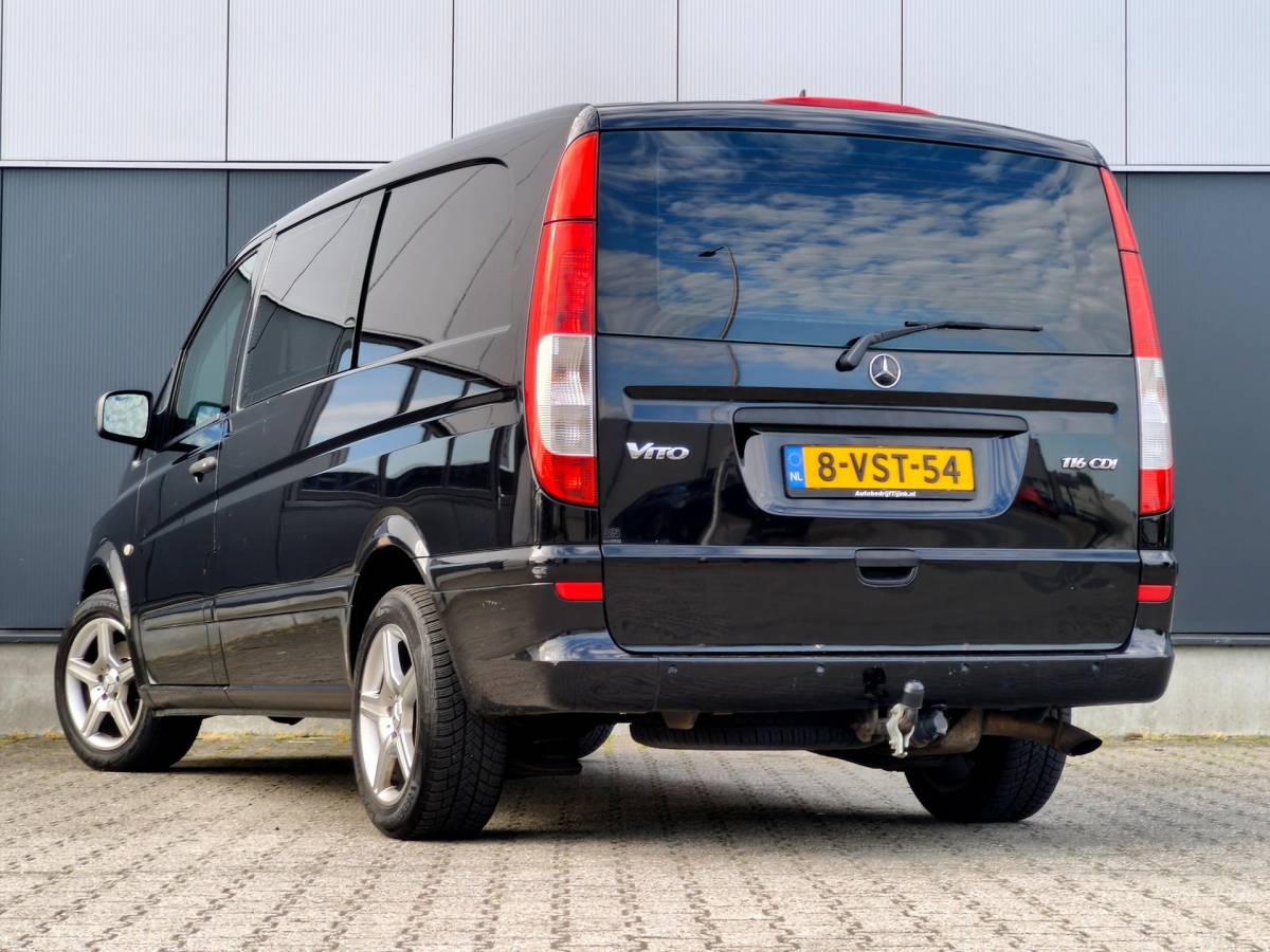 Mercedes-Benz Vito Mercedes-Benz Vito 116CDI AUTOM LANG 6 PERS DUBBELE CABINE AIRCO TREKHAAK PDC