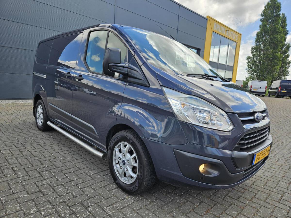 Ford Transit Custom Ford Transit Custom 250 2.2 TDCI L1H1 Airco LM Navi sidebars