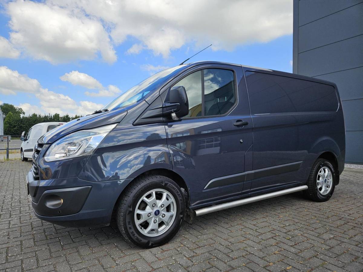 Ford Transit Custom Ford Transit Custom 250 2.2 TDCI L1H1 Airco LM Navi sidebars