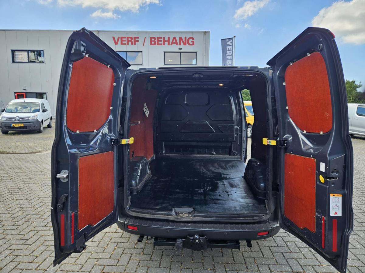 Ford Transit Custom Ford Transit Custom 250 2.2 TDCI L1H1 Airco LM Navi sidebars