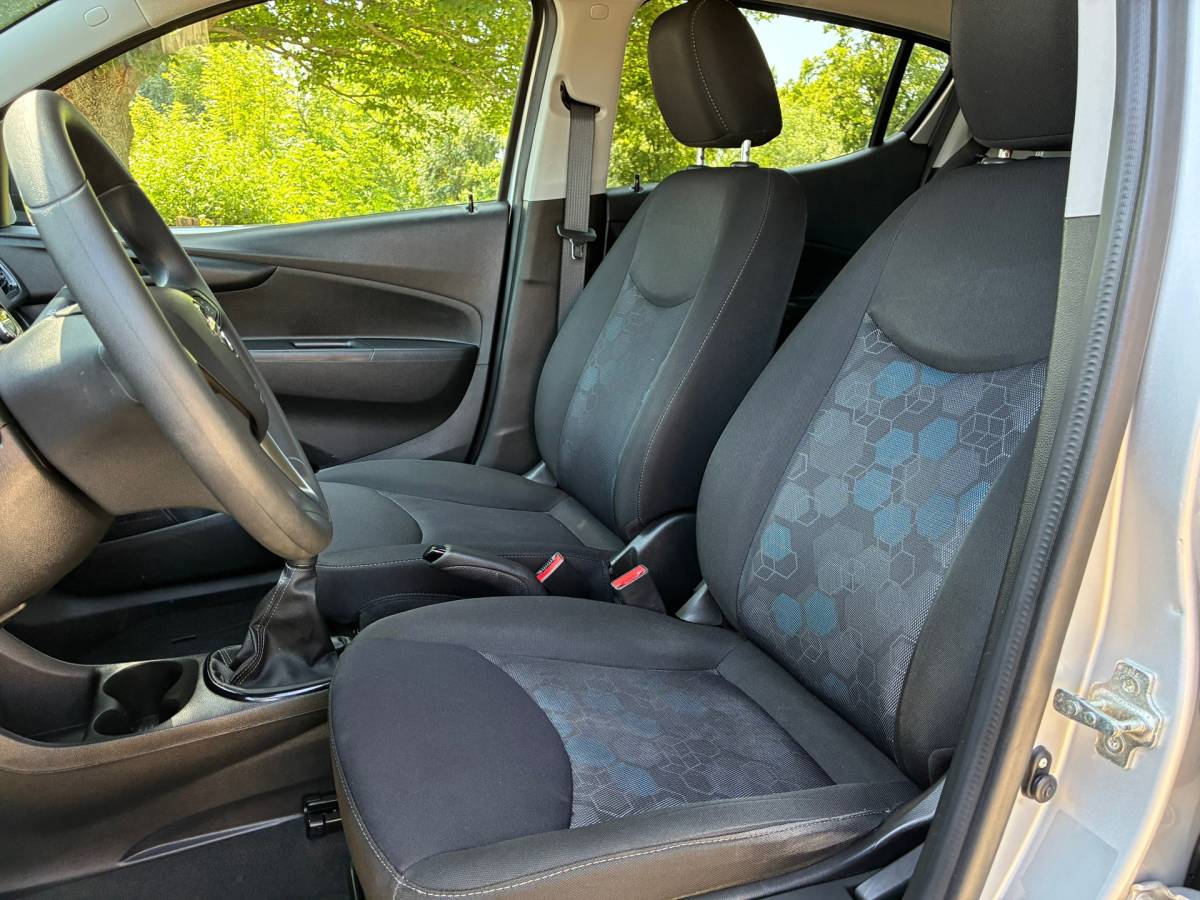Opel KARL Opel KARL 1.0 Rocks Online Edition | Cruise + Airco nu € 7.975,-!!!