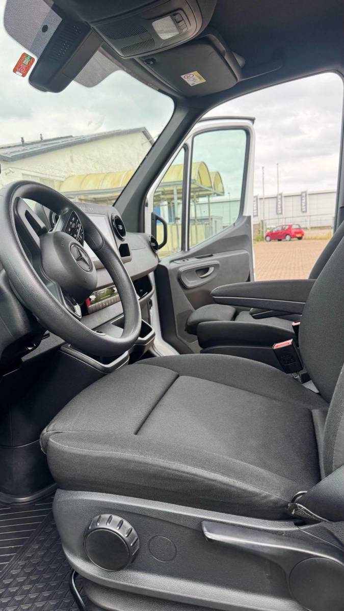 Mercedes-Benz Sprinter Mercedes-Benz Sprinter 317 1.9 CDI L3 RWD