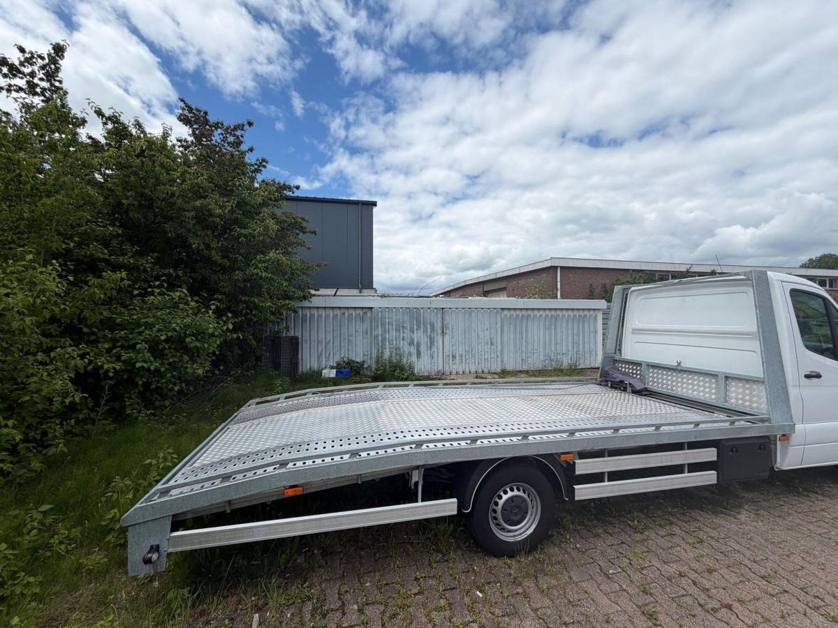 Mercedes-Benz Sprinter Mercedes-Benz Sprinter 317 1.9 CDI L3 RWD