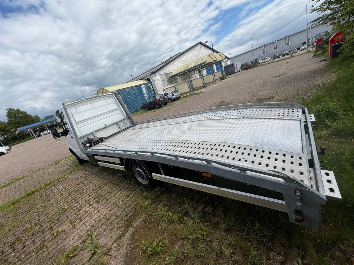 Mercedes-Benz Sprinter Mercedes-Benz Sprinter 317 1.9 CDI L3 RWD