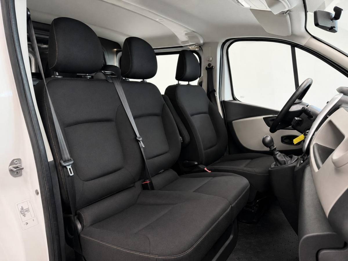 Renault Trafic Renault Trafic 1.6 dCi T29 L2H1 Dubbele Cabine Comfort Energy Navigatie Bluetooth Airco