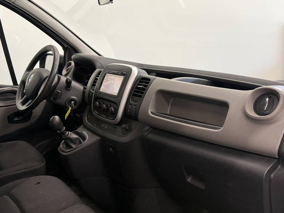 Renault Trafic Renault Trafic 1.6 dCi T29 L2H1 Dubbele Cabine Comfort Energy Navigatie Bluetooth Airco