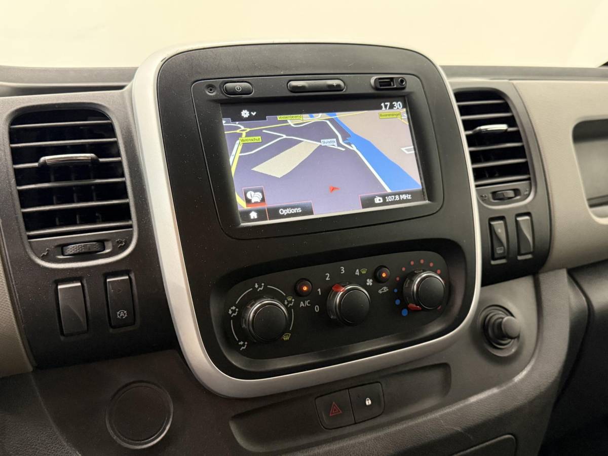 Renault Trafic Renault Trafic 1.6 dCi T29 L2H1 Dubbele Cabine Comfort Energy Navigatie Bluetooth Airco