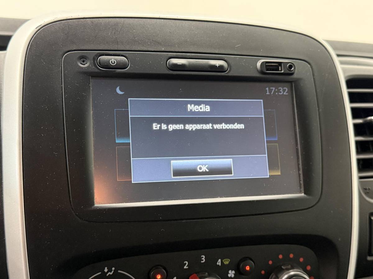 Renault Trafic Renault Trafic 1.6 dCi T29 L2H1 Dubbele Cabine Comfort Energy Navigatie Bluetooth Airco