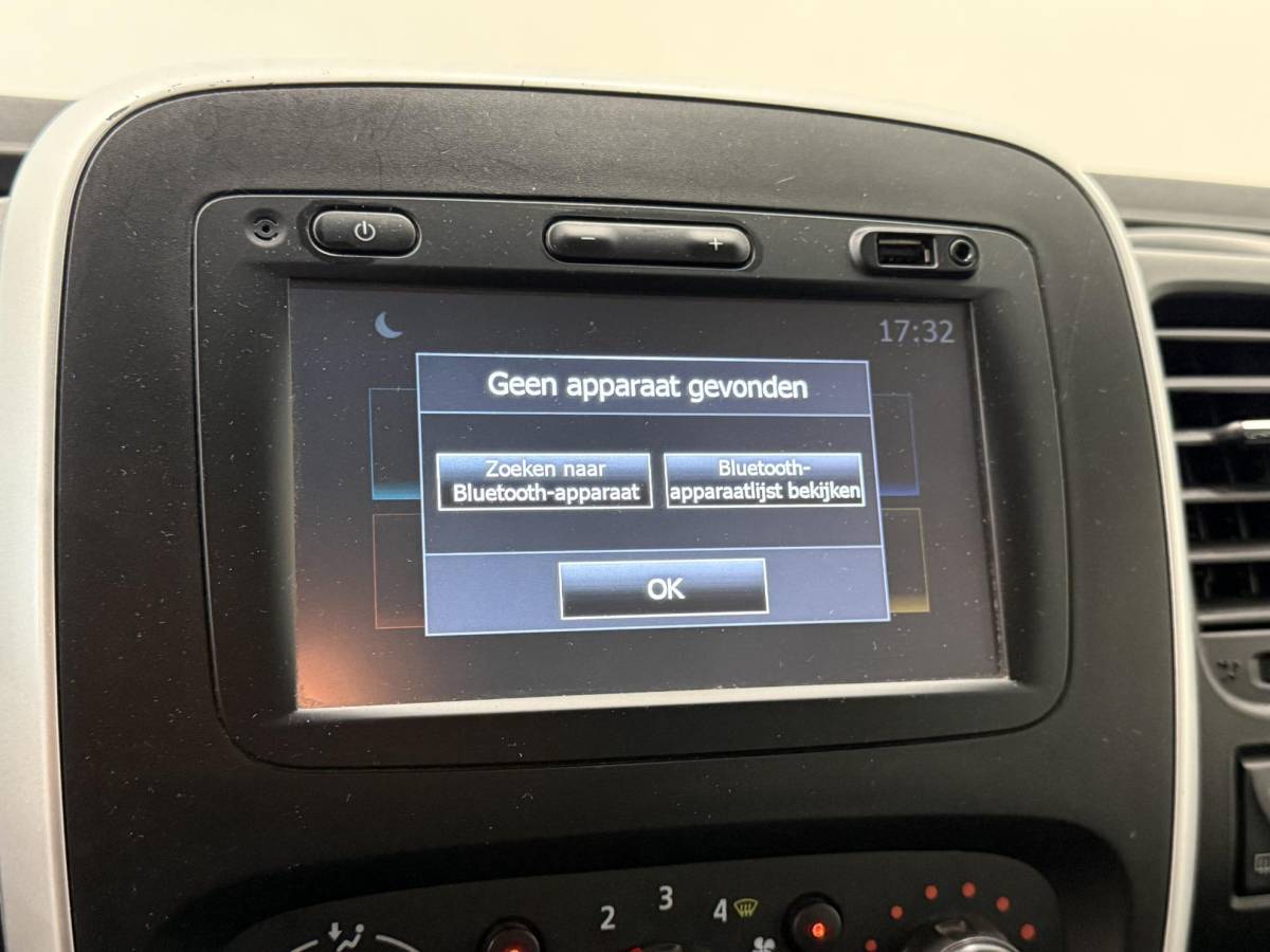 Renault Trafic Renault Trafic 1.6 dCi T29 L2H1 Dubbele Cabine Comfort Energy Navigatie Bluetooth Airco