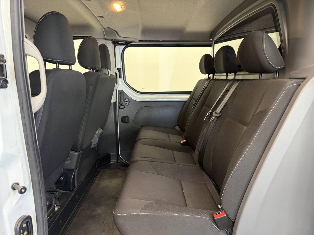 Renault Trafic Renault Trafic 1.6 dCi T29 L2H1 Dubbele Cabine Comfort Energy Navigatie Bluetooth Airco