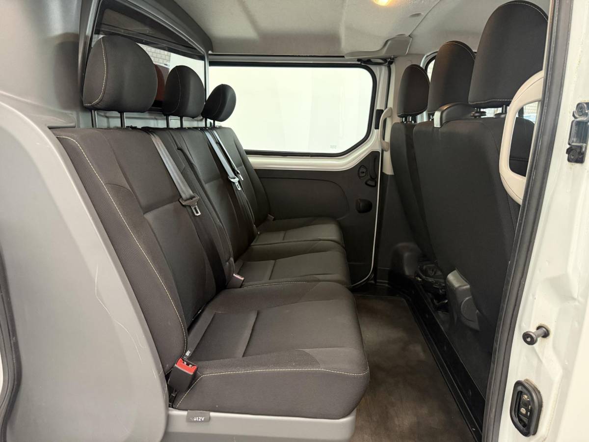 Renault Trafic Renault Trafic 1.6 dCi T29 L2H1 Dubbele Cabine Comfort Energy Navigatie Bluetooth Airco