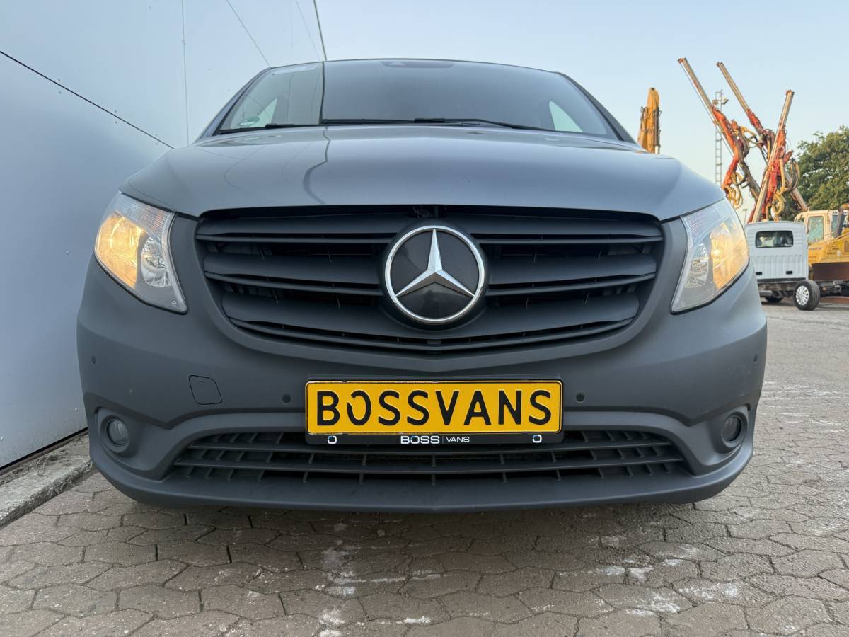 Mercedes-Benz Vito Mercedes-Benz Vito 114 1.9 CDI Automaat L2H1 Climate Control Cruise Control Parkeersensoren V+A Kastwand Inbouw