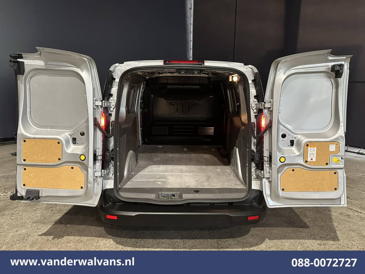 Ford Transit Connect Ford Transit Connect 1.5 EcoBlue 100pk L2H1 Euro6 Airco | Camera | Navigatie | Apple Carplay | Android Auto Parkeersensoren, Verwarmde voorruit