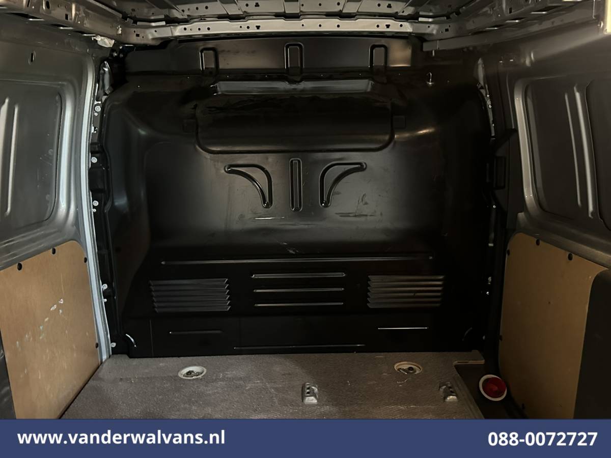 Ford Transit Connect Ford Transit Connect 1.5 EcoBlue 100pk L2H1 Euro6 Airco | Camera | Navigatie | Apple Carplay | Android Auto Parkeersensoren, Verwarmde voorruit