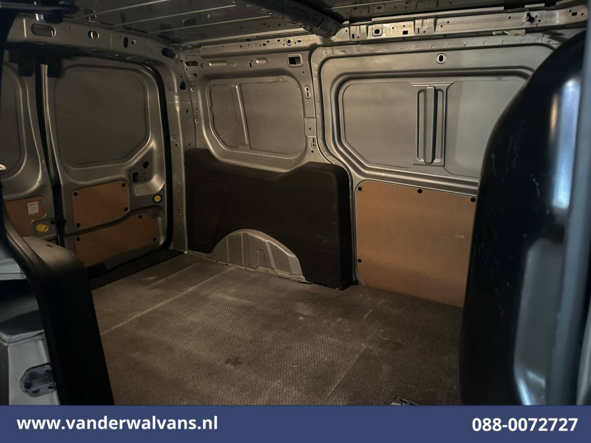 Ford Transit Connect Ford Transit Connect 1.5 EcoBlue 100pk L2H1 Euro6 Airco | Camera | Navigatie | Apple Carplay | Android Auto Parkeersensoren, Verwarmde voorruit
