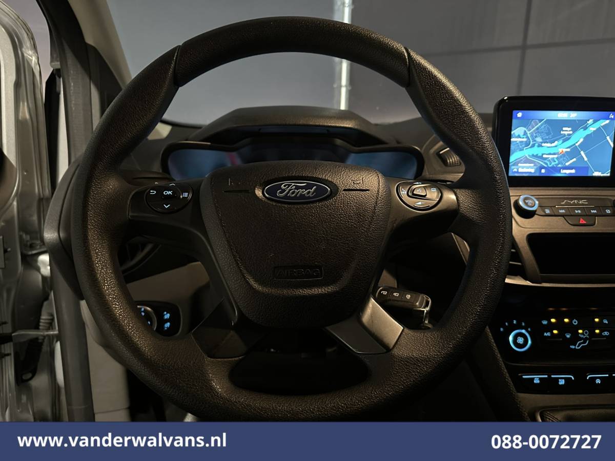 Ford Transit Connect Ford Transit Connect 1.5 EcoBlue 100pk L2H1 Euro6 Airco | Camera | Navigatie | Apple Carplay | Android Auto Parkeersensoren, Verwarmde voorruit