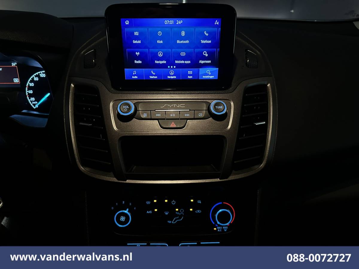 Ford Transit Connect Ford Transit Connect 1.5 EcoBlue 100pk L2H1 Euro6 Airco | Camera | Navigatie | Apple Carplay | Android Auto Parkeersensoren, Verwarmde voorruit