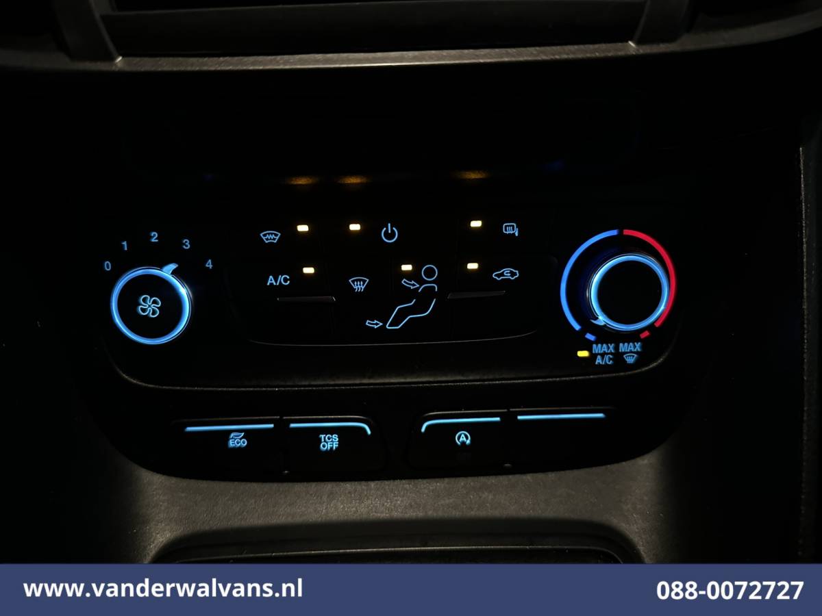 Ford Transit Connect Ford Transit Connect 1.5 EcoBlue 100pk L2H1 Euro6 Airco | Camera | Navigatie | Apple Carplay | Android Auto Parkeersensoren, Verwarmde voorruit