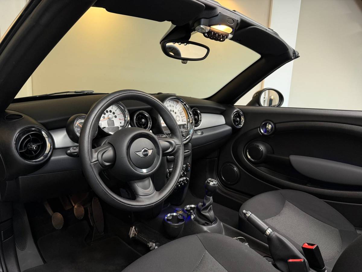 MINI Roadster Mini Roadster 1.6 Cooper Pepper *Dealer OH* Stoelverw.|Climate|Sfeerverlichting|PDC|NAP
