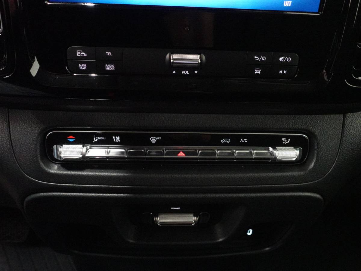 Mercedes-Benz Vito Mercedes-Benz Vito 114 CDI L2 Select Automaat Dubbele Cabine NM Airco Apple Carplay/ Android auto Trekhaak Achterklep Parkeersensoren