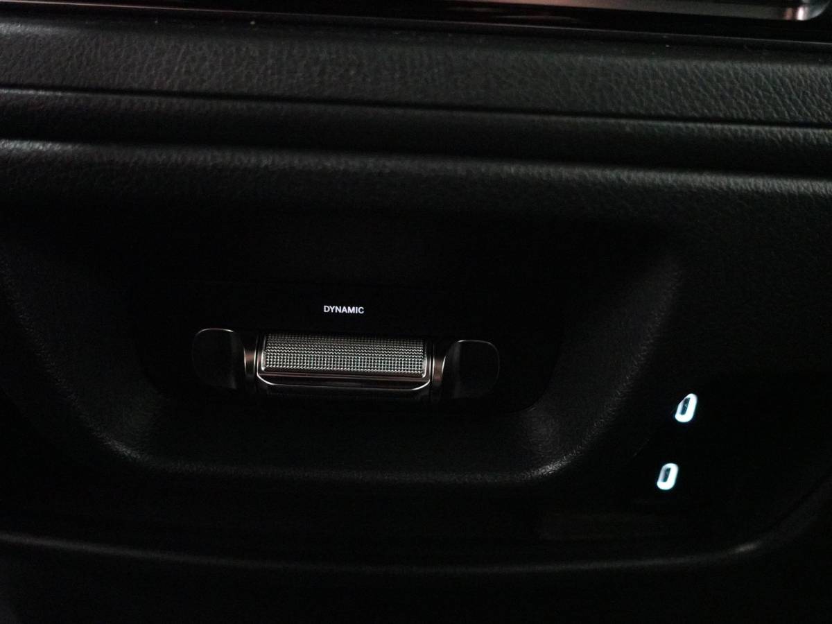 Mercedes-Benz Vito Mercedes-Benz Vito 114 CDI L2 Select Automaat Dubbele Cabine NM Airco Apple Carplay/ Android auto Trekhaak Achterklep Parkeersensoren