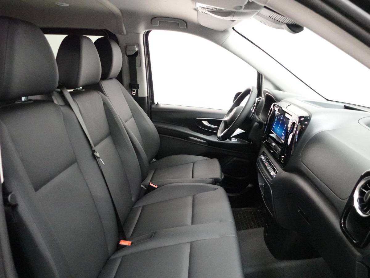 Mercedes-Benz Vito Mercedes-Benz Vito 114 CDI L2 Select Automaat Dubbele Cabine NM Airco Apple Carplay/ Android auto Trekhaak Achterklep Parkeersensoren