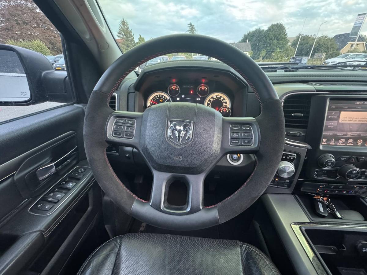 Dodge Ram 1500 Dodge Ram 1500 5.7 V8 Quad Cab 6’4 / NIEUWE MOTOR  / SPORT / 4X4 / NAP /PRINS LPG / 200L TANK /