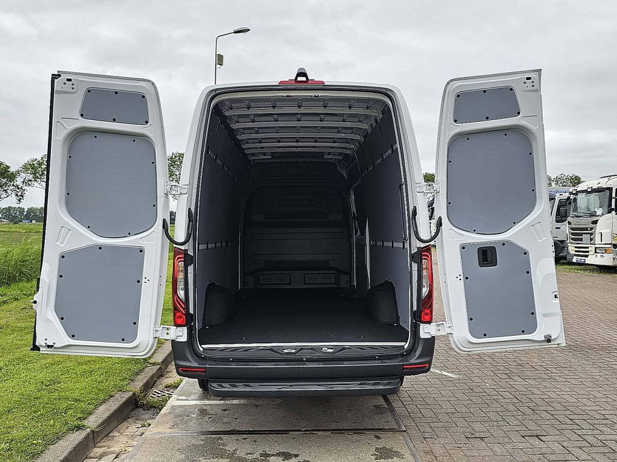 Mercedes-Benz eSprinter MERCEDES-BENZ ESPRINTER 81 kwh wltp 302 kms