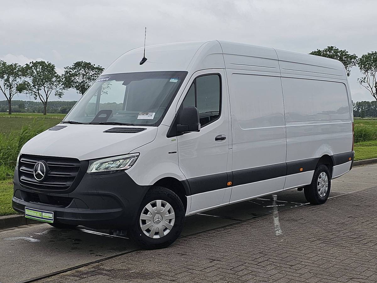 Mercedes-Benz eSprinter MERCEDES-BENZ ESPRINTER 81 kwh wltp 302 kms