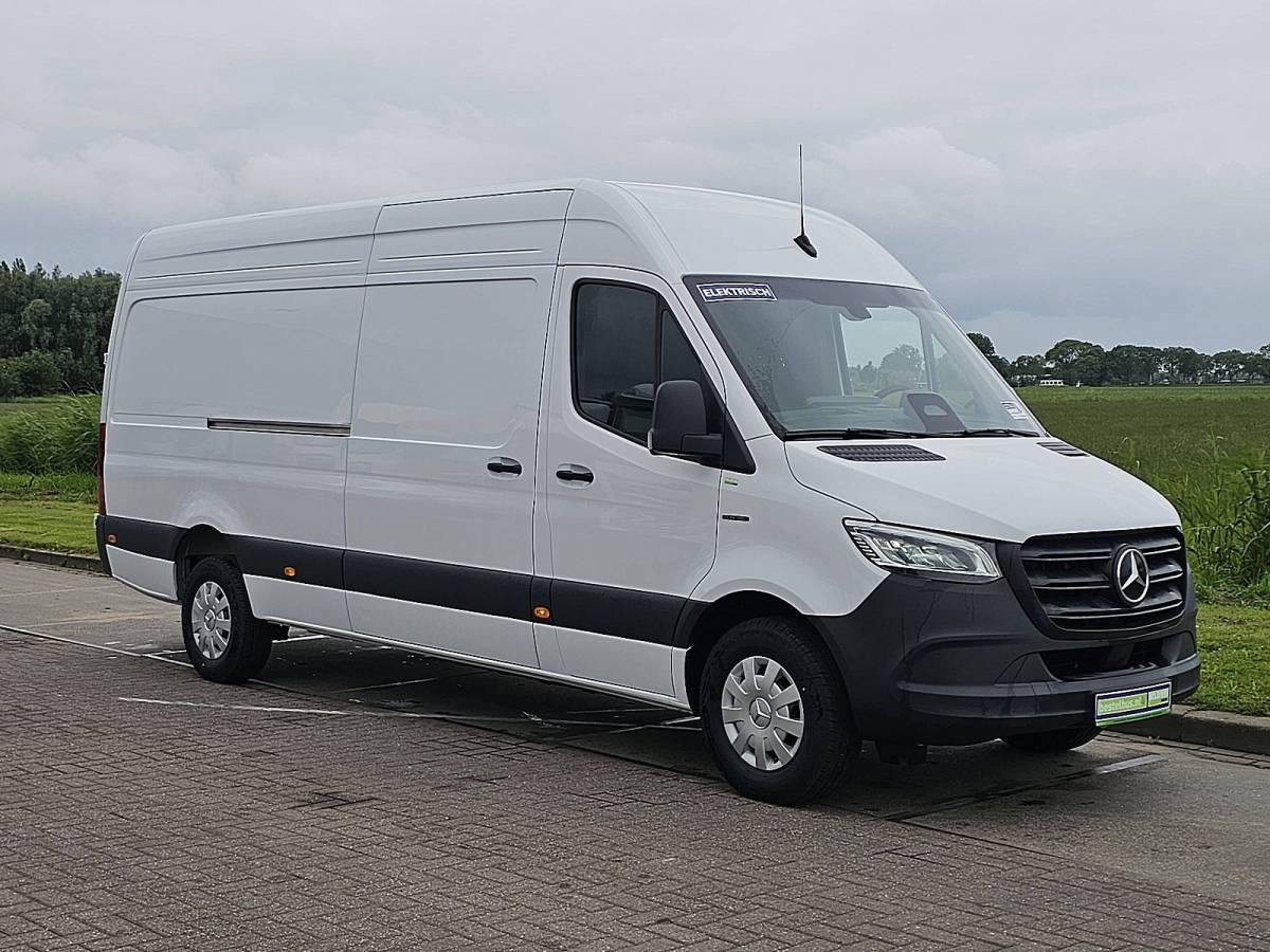 Mercedes-Benz eSprinter MERCEDES-BENZ ESPRINTER 81 kwh wltp 302 kms