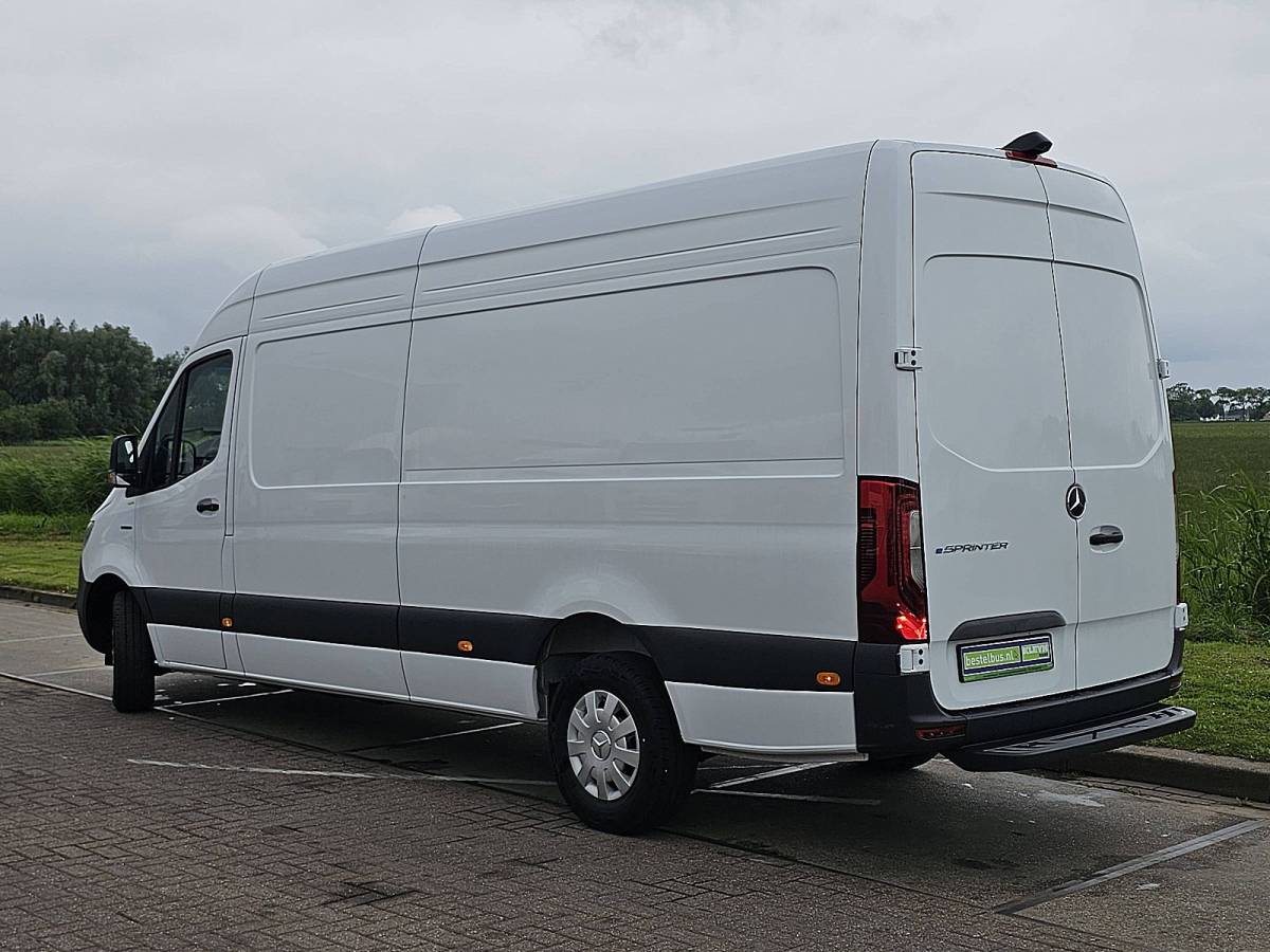 Mercedes-Benz eSprinter MERCEDES-BENZ ESPRINTER 81 kwh wltp 302 kms