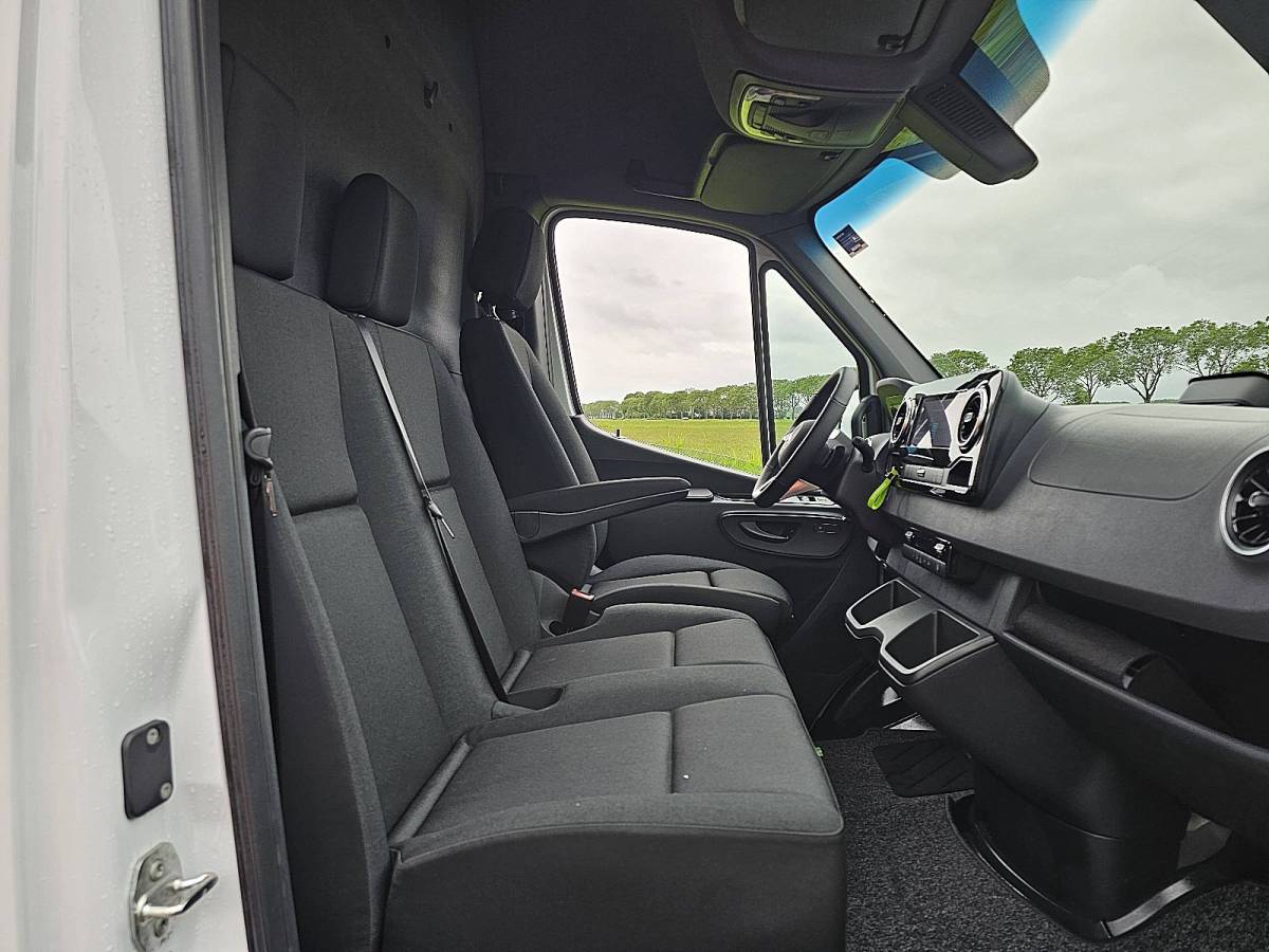 Mercedes-Benz eSprinter MERCEDES-BENZ ESPRINTER 81 kwh wltp 302 kms
