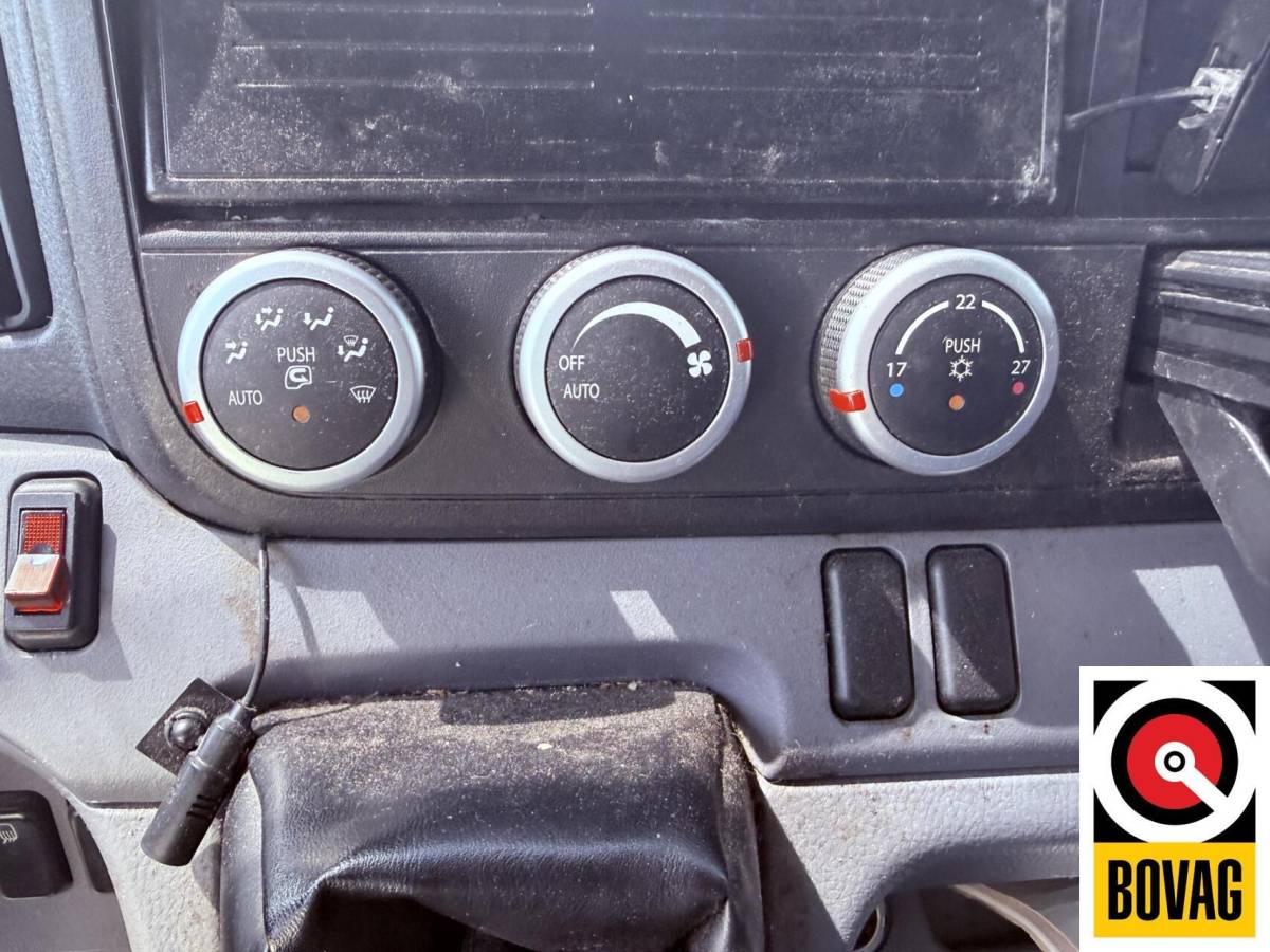 Mitsubishi Canter Mitsubishi Canter 3C13 3.0 DI 385 Oprijwagen met AIRCO