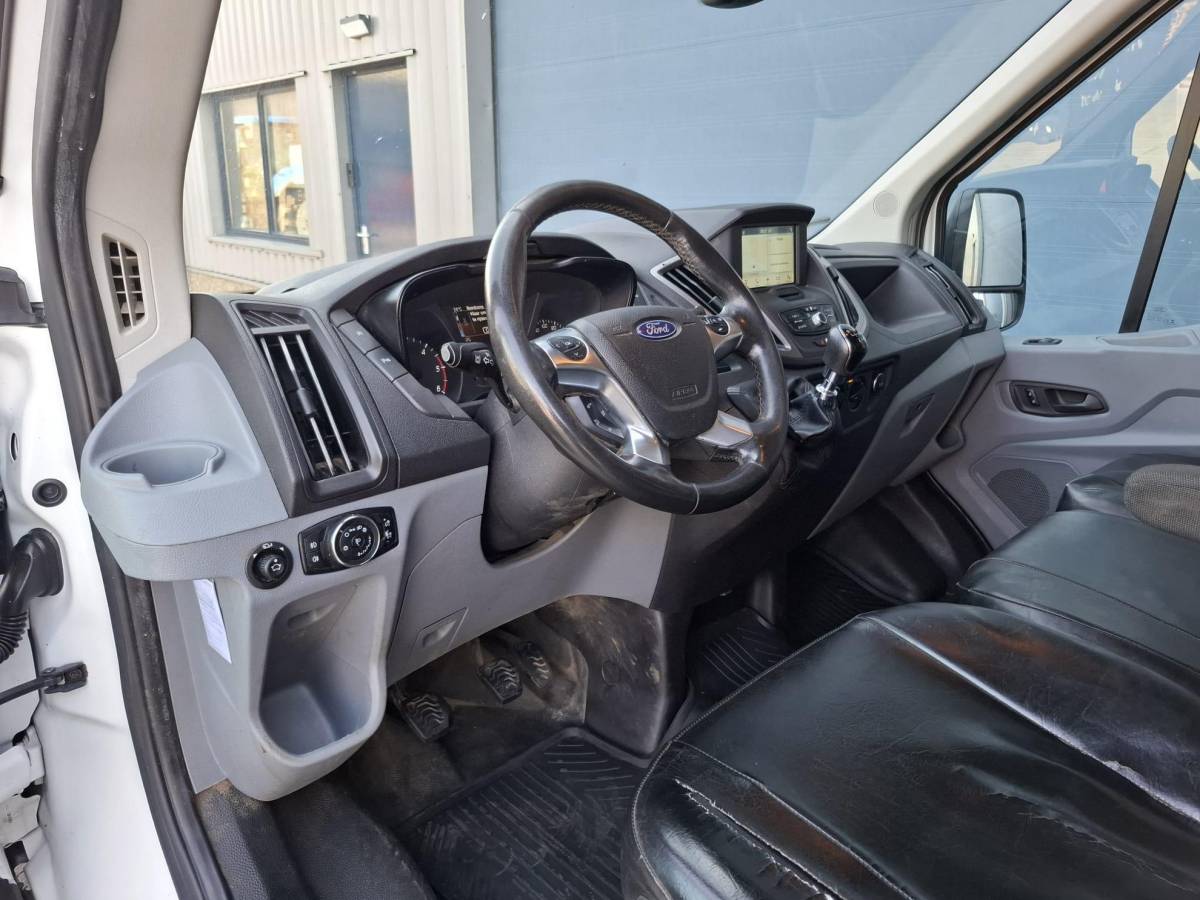 Ford Transit Ford Transit 330 2.0 TDCI L2H2 Trend AIRCO / CRUISE CONTROLE / NAVI / TREKHAAK /  EURO 6