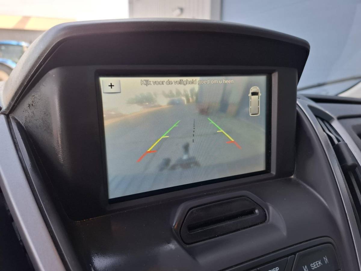 Ford Transit Ford Transit 330 2.0 TDCI L2H2 Trend AIRCO / CRUISE CONTROLE / NAVI / TREKHAAK /  EURO 6
